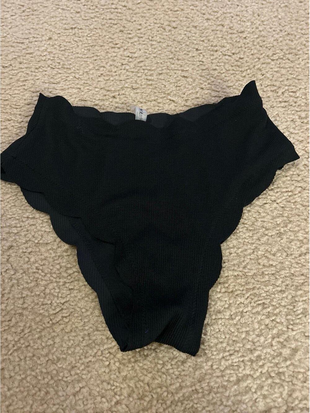 D19 bathing suit bottom black small us size 4 new beach wear